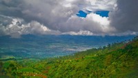 View dari Gunung Cikuray