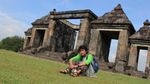 Akhir Pekan Tiba! Waktu yang Pas Menyusuri Komplek Candi Ratu Boko