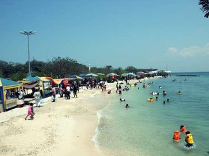 Akhir Pekan yang Beruntung di Pulau Untung, Kep Seribu