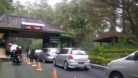 Pintu masuk Tangkuban Perahu (dok.Putri)