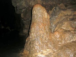 Akhir Pekan, Yuk Cave Tubing di Gua Pindul