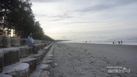Pantai Panjang di pagi hari