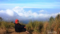 Awan serasa berada di bawah kita