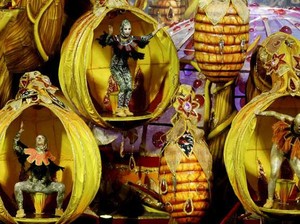 Alamak! Digoyang Seksinya Samba di Rio Carnival