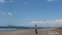 Pantai Trianggulasi adalah salah satu pantai yang ada di TN Alas Purwo