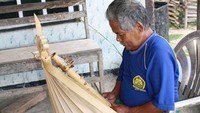 Hampir setiap orang di Pulau Rote dan NTT dapat emmainkan Sasando (ACI)