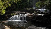 Panorama alami di Air Terjun Temburun