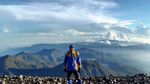 Aneka Gunung Indonesia yang Katanya Angker