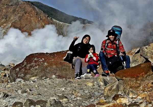Aneka Tips Untuk Pendakian Gunung Bersama Keluarga
