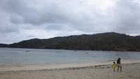 Pasir putih cantik yang terhampar di Pantai Kuta
