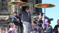 Prosesi Adat Pemotongan Rambut Gimbal