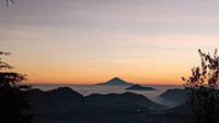 Sunset Gunung Prau