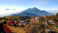Pemandangan Gunung Prau
