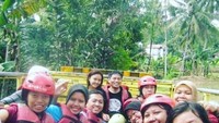Keseruan Selama di Perjalanan MenujuArung Jeram