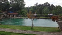 Kolam renang di Taman Narmada (dok. Rieka Evy Mulyanti/ACI)