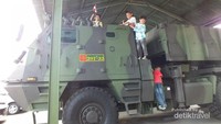 Mereka selalu gembira di manapun berada