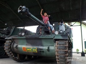 Asyik juga Jalan-jalan di Pusdik Armed, Cimahi