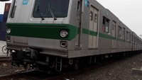 KRL Commuter (Ari Saputra/detikFoto)