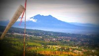pemandangan puncak dari atas