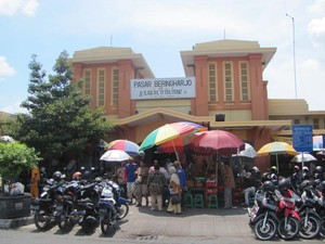 Asyiknya Akhir Pekan di 5 Pasar Tradisional Ini