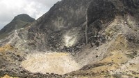 Kawah Gunung Sibayak