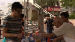 Asyiknya Jajan Es Krim Potong Singapura