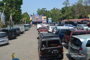 Asyiknya Main Air di Owabong Waterpark, Purbalingga