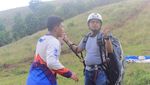 Asyiknya Main Paralayang di Bukit Timah Kalsel