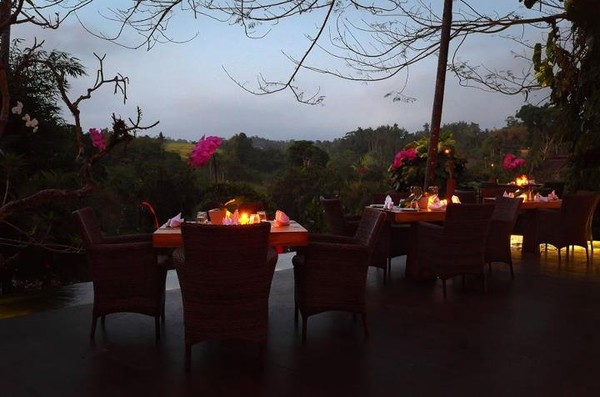 Panorama dari Rondji Restaurant