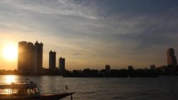Sunset di Sungai Chao Phraya, dilihat dari Asiatique