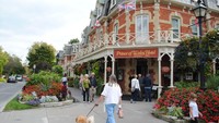Niagara on The Lake, walau berbalut dengan kehidupan modern desa ini tetap menjaga kecantikannya (Sumber: gretchenmckay.com)