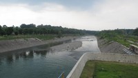 Sungai Bingei dari atas bendungan