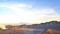 Gunung Bromo salah satu pesona Asia yang wajib dikunjungi oleh dTraveler