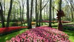 Bagai Negeri Dongeng, Taman Ini Penuh Tulip Warna-warni