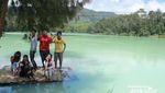 Bagaimanapun Cuacanya, Telaga Warna Tetap Cantik