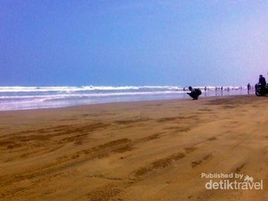 Bagedur, Pantai yang Masih Alami di Banten