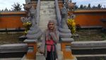 Bali? Bukan, Ini Pura Keren di Pulau Bangka!