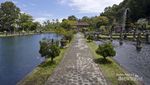 Bali Tidak Cuma Pantai, Ada Taman Indah di Karangasem