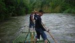 Bamboo Rafting di Loksado, Berani? Bamboo Rafting di Loksado, Berani?