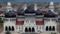 Masjid Raya Baiturrahman, kebangaan masyarakat Aceh (Wahid Masrukan/ACI)