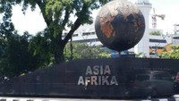 Tugu Asia Afrika yang didirikan tahun 2015 untuk memperingati ulang tahun KAA