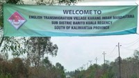 Jalan masuk menuju Desa Karang Indah