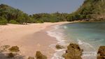 Batu Bekung, Pantai Eksotis di Malang Selatan