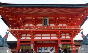 Batu di Kuil Kyoto Ini Dipercaya Bisa Meramal
