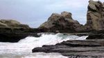 Batu Karang Pantai Klayar, Tanah Lot-nya Jawa Timur