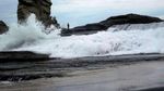 Batu Karang Pantai Klayar, Tanah Lot-nya Jawa Timur