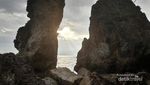 Batu Layar, Spot Menanti Sunset Cantik di Ambon