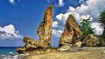 Batu Layar yang Unik di Ambon