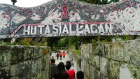 Gapura Masuk Huta Siallagan