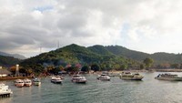 Cantiknya pemandangan di Pelabuhan Padang Bay